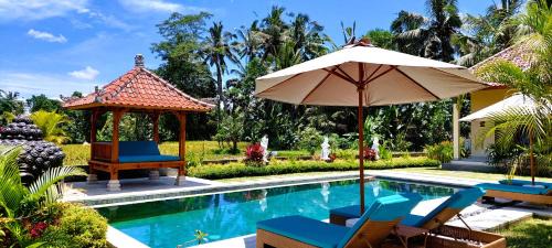 Melayang Bed & Breakfast | TAMAN EDEN COTTAGE