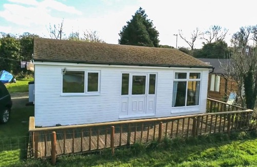 Elim House | Tan Dinas Lodge