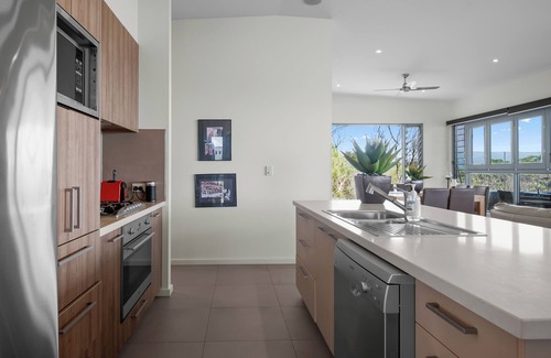Brisbane Waterfront House | Tangalooma Panoramic View