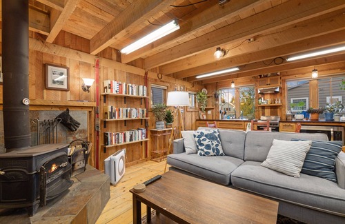 Leadville House | Taos Junction is a 19-century stable, remodeled into a beautiful modern home.