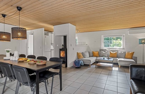 Bøtø By House | "Tara" - 900m from the sea by Interhome