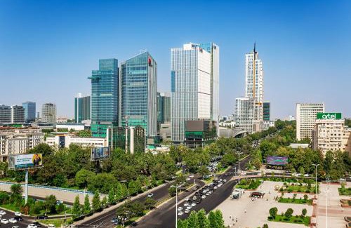 Tashkent Apartment | Tashkent Skyline 1BR & Balcony