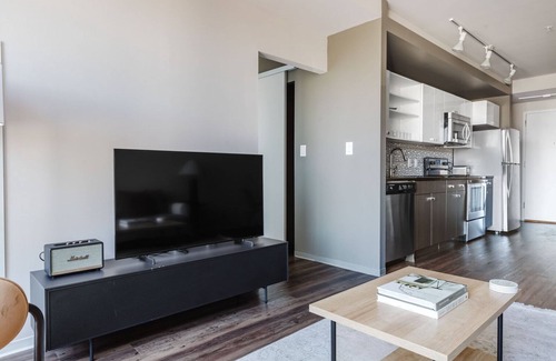 Theatre District Apartment | Tasteful Chinatown/Theater Dist 2BR w/Gym, nr Dining, by Blueground