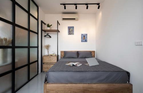 Hoang Mai Apartment | TAURUS Villa-Jacuzzi Rooftop in Centre-Free Airport Included
