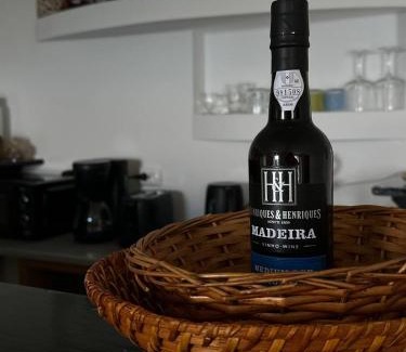 Sao Jorge House | Taverna