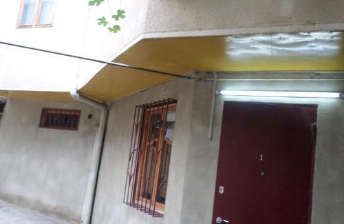 Chugureti Apartment | Tbilisi Old City Apartment