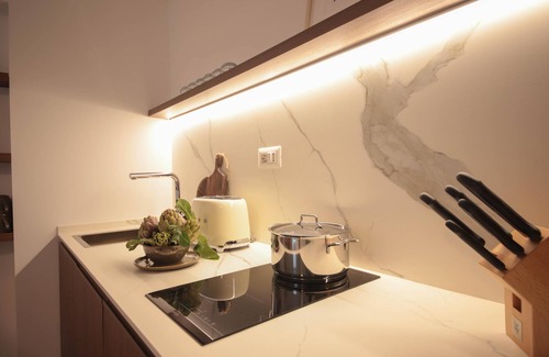 Centro Storico Apartment | TD Palazzomaris La Lampara Townhouse w Sea View