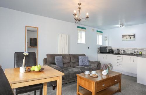 Llanycil Apartment | Tegid Lakeside - Bala Lake