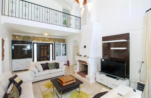 Uzumlu Villa | Tekce Tranquil Nature Villa Yesiluzumlu N17