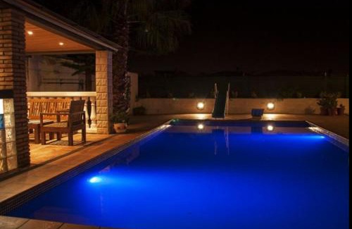El Vendrell House | Telemann - Xeckin Holidays