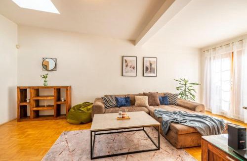 Stare Mesto Apartment | Templová - Old Town Large Apartment with Terrace