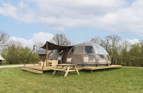 Zuna House | Tent in Regge Fields with Stargazing