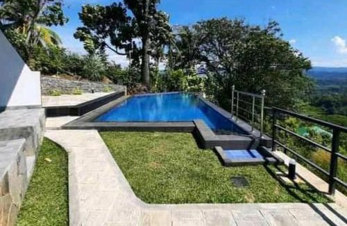 Pelmadulla Hotel | Terrace Cinnamon View