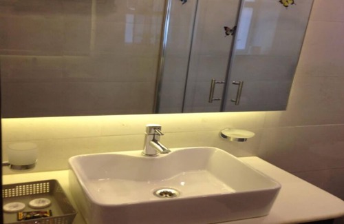 Craig Park Layout Hotel | TERRACE GARDENS