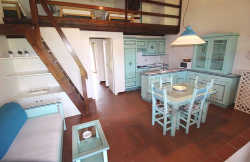 Golfo di Marinella Apartment | Terraced house in residence with pool, relaxation and independence 9 beds