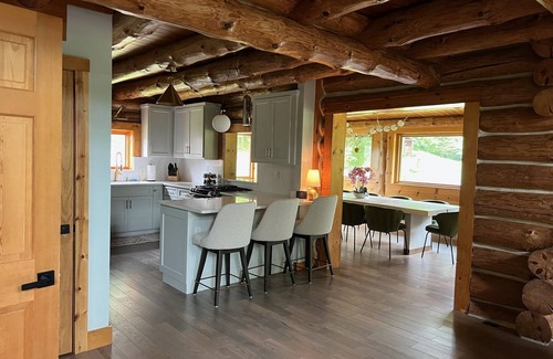 Rockbridge Cabin | Terrapin Hideaway's Loggerhead Main Lodge, Hocking Hills Logan Laureville Rockbridge Sleeps 16 Hot t.