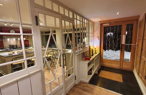 Viel-Alpe Ski Chalet | Terrasse panoramique, sauna privé, salle de jeux