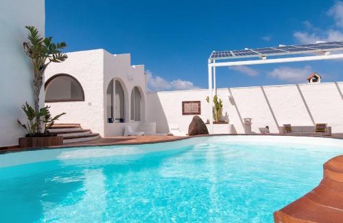 Telde House | Terrazas del Mar Villa on the beach Sea Terrace Wifi free Golf Ecological house