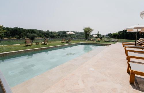 Robion House | Terres Élaïs