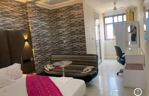 Accra Hotel | Texas Royal Lodge Hotel