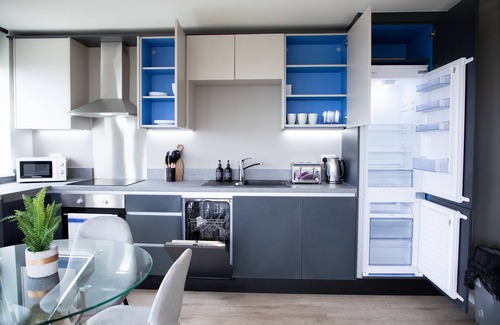 West Bromwich Apartment | Tha Kaizen