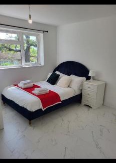 Five Oak Green Apartment | Thames Lodge