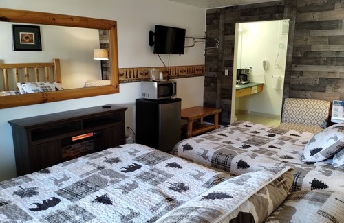 Ohiopyle Hotel | Tharp | 1BR,1BA, Cabinesque Hotel in Ohiopyle