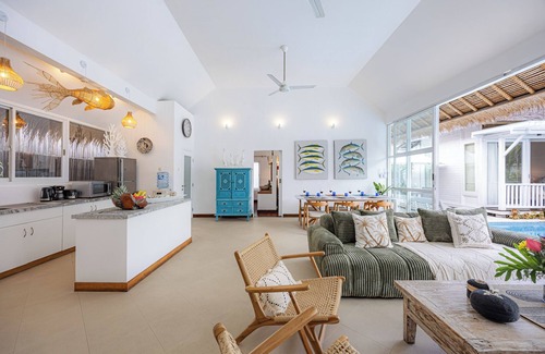 Sunset Road Villa | Thatched Tropical Garden Home with Pool in Trendy Seminyak