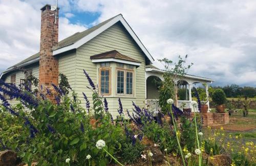 Nanyuki Villa | The 100 Year Old House