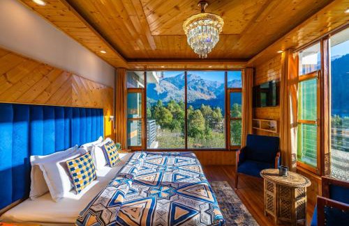 Manali Hotel | The 14 Gables, A Boutique Stay - Pet Friendly Hotel - Mountain View