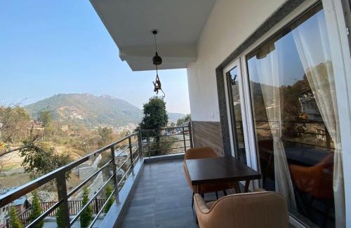 Bhimtal Hotel | The Aesthetic Hotel & Restaurant