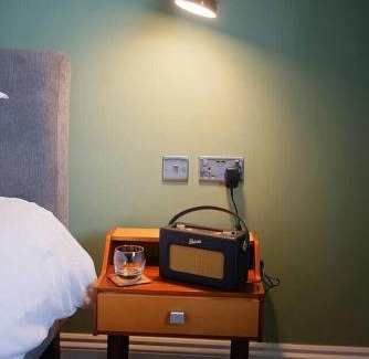 Clifton Hotel | The Alma Taverns Boutique Suites - Room 4 - Hopewell