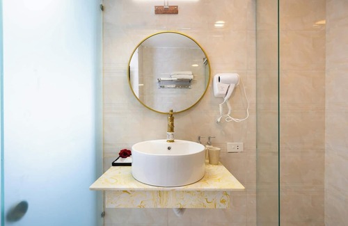 Hang Bo Hotel | The Ambery Boutique Hotel & Travel