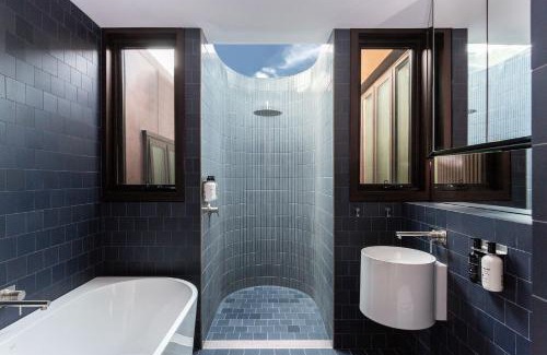 Alexandria House | The Art House, Alexandria Isyd