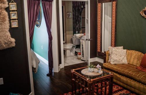 Perryville Hotel | The Atrium - A Boutique Hotel - Suite 12