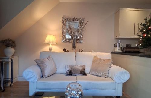 Ryde House | The Auction House