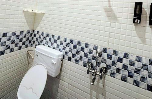 Mallital Hotel | The Aura by Backpackers Stop
