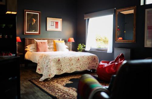 Lecemy Apartment | The BaaHouse Suite