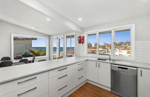 Malua Bay House | The Bach House Pet Friendly in Malua Bay