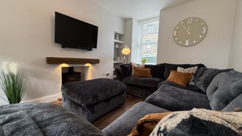 Wick House | The Bakehouse - by Caithness Luxury Apartments NC500 - 5 Bedroom Luxury Holiday Home - Sleeps Work teams upto 5 & holiday makers upto 10