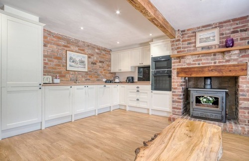 Crook House | The Barn, Luxury Country Home Sleeps 6 Hot Tub