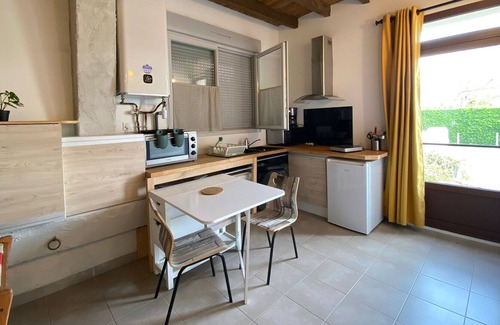 Saubrigues Apartment | The barn of Pintouquet consists of four apartments and a studio.