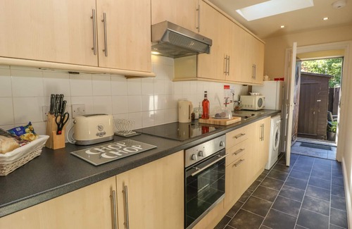 Easington Cottage | THE BARN, pet friendly, country holiday cottage in Easington