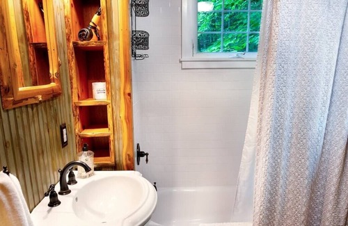 Lake Placid Cabin | The Bear Den, an Authentic 1920's Cabin and True Adirondack Treasure
