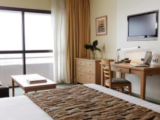 Cairns Central Business District Hotel | The Benson Hotel