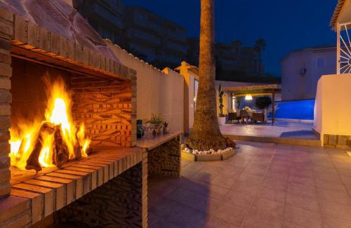 Rojales Villa | The Big Chill by Fidalsa