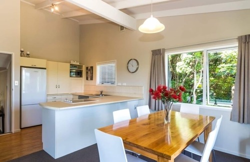 Kinloch House | The Black House - Tranquil location, Pet friendly & Linen provided!
