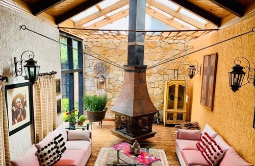 De Guadalupe House | The "Blue House" has spacious and comfortable spaces for you to enjoy