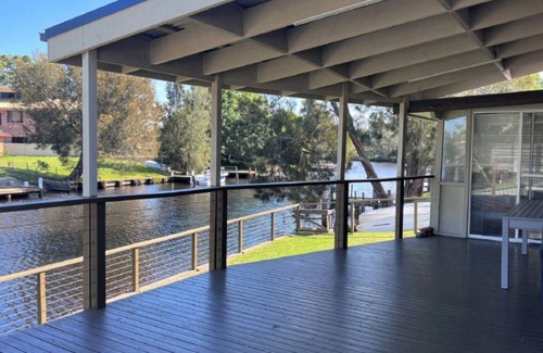 Sussex Inlet House | The Blue Lagoon - Waterfront Property