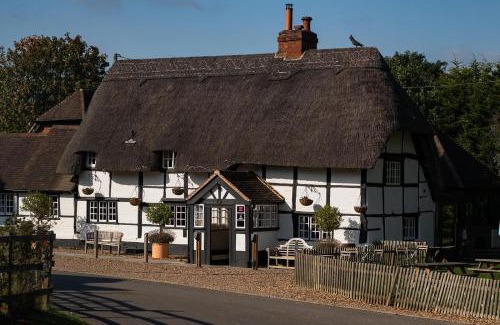 Henley Bed & Breakfast | The Bottle & Glass Inn - Deluxe Room - Room 3